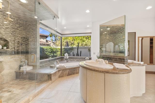 345 Crest Lake Drive, Palm Desert, CA 92211