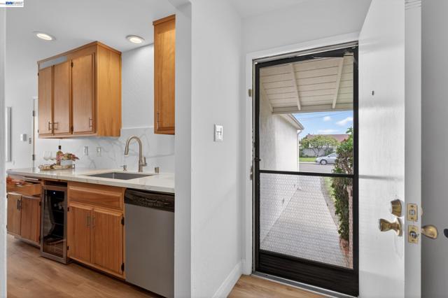 Image 2 of 32 For 15753 Via Sonata