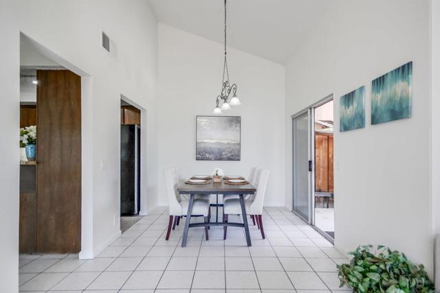 Detail Gallery Image 13 of 39 For 2230 Arborviate Ln, Spring Valley,  CA 91977 - 3 Beds | 2 Baths