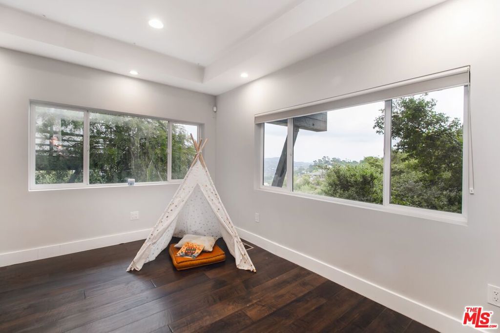 3200 Wrightwood DriveStudio City img 12