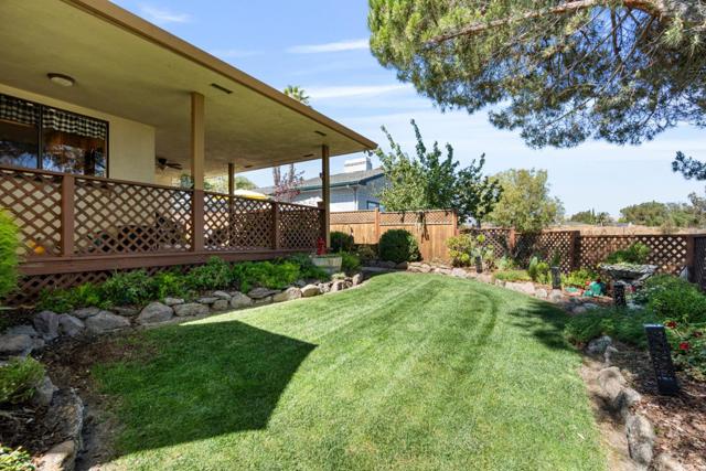 60 Terry Court, Hollister CA: https://media.crmls.org/mediaz/6ebb78db-0b46-4d35-b2d2-8e32aacefd6b.jpg