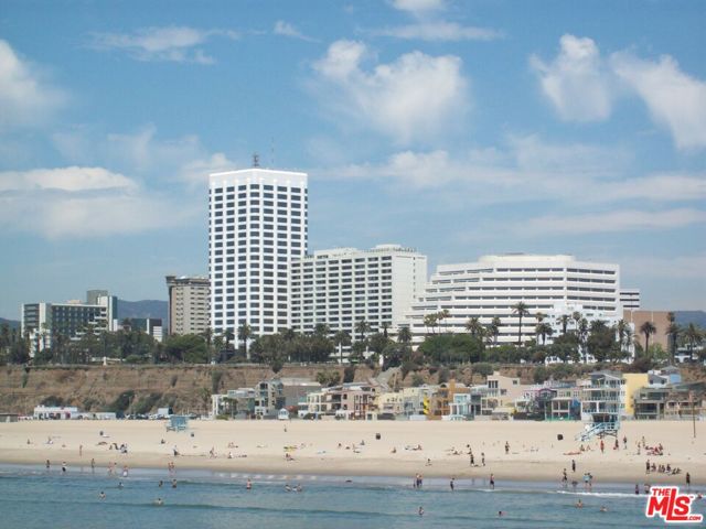 1221 W OCEAN Avenue, Santa Monica CA: https://media.crmls.org/mediaz/6ebb91c1-2154-4bdf-afb1-8ac012f884f0.jpg