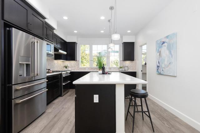 733 E Evelyn Avenue, Sunnyvale CA: https://media.crmls.org/mediaz/6ebc9267-6ebd-41ca-91e4-3b06b3d9fa03.jpg