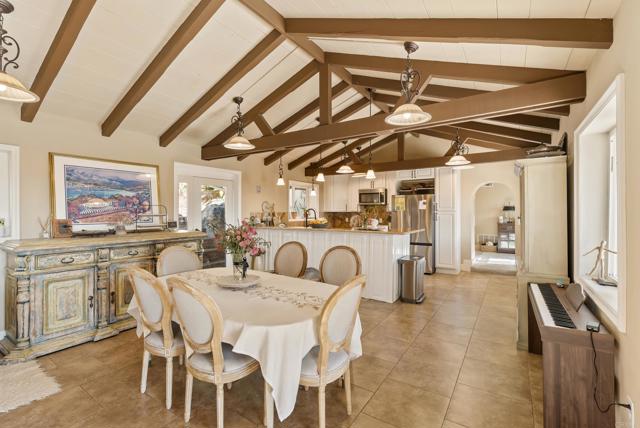 10013 Pandora Drive, La Mesa CA: https://media.crmls.org/mediaz/6ebccd88-8a94-4435-a6ab-99af3ad5904f.jpg