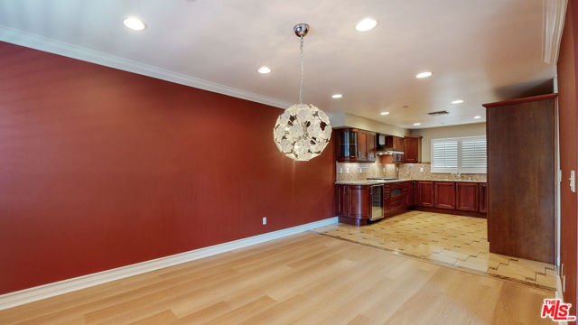 123 South CLARK Drive, 303 photo 6