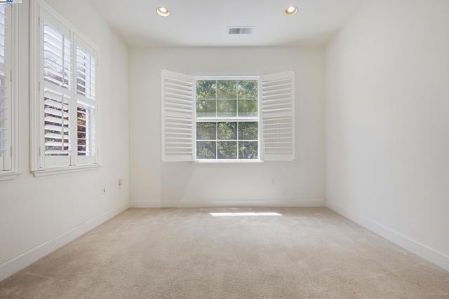 2004 W Lagoon Rd, Pleasanton CA: https://media.crmls.org/mediaz/6ebda75c-093e-4e39-8655-296cc3499863.jpg