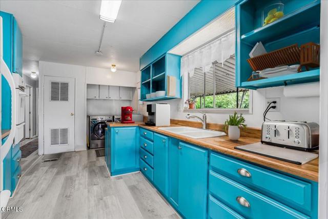1500 Richmond Rd, Santa Paula CA: https://media.crmls.org/mediaz/6ebeb05c-8fe6-4c44-b6d1-53fe40ffd93f.jpg