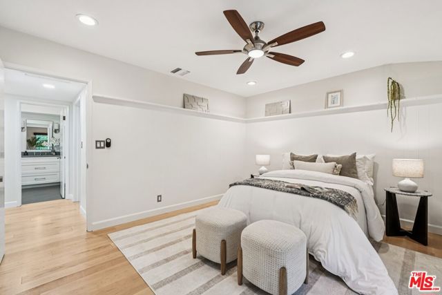 240 Oakhurst Lane, Arcadia CA: https://media.crmls.org/mediaz/6ebedbcd-c119-4029-89b7-8c9854ecae0c.jpg
