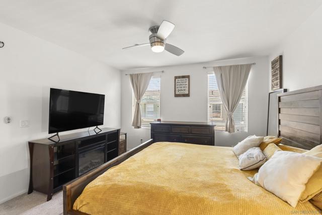 1824 Peach Ct, Chula Vista CA: https://media.crmls.org/mediaz/6ebf1a02-73a0-4ac6-bf88-90353232a6c7.jpg