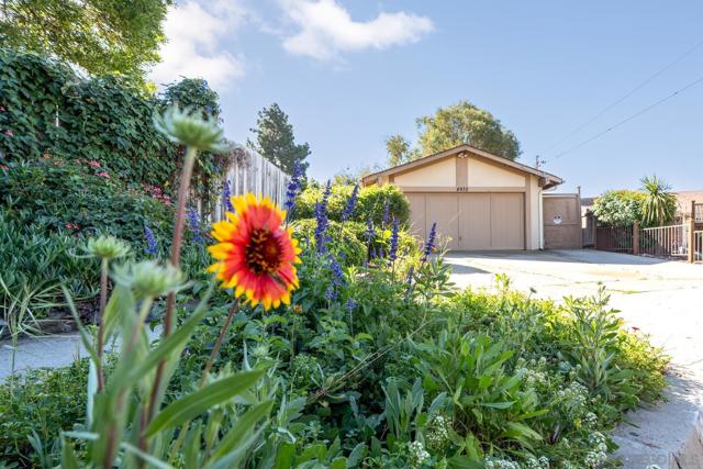 4975 Whipple Way, San Diego CA: https://media.crmls.org/mediaz/6ebf74b4-5447-43fa-a318-248e521b8757.jpg