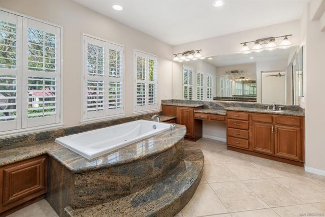 Image 16 of 22 For 16244 Palomino Mesa Ct.