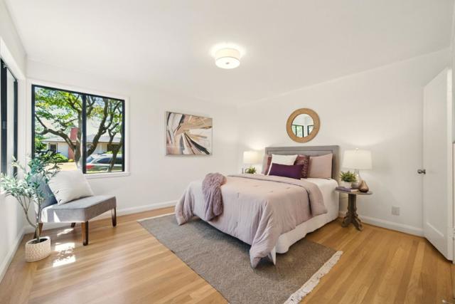 1405 Oakhurst Avenue, San Carlos CA: https://media.crmls.org/mediaz/6ec1781f-9a67-46e5-a299-f0165ac6d006.jpg