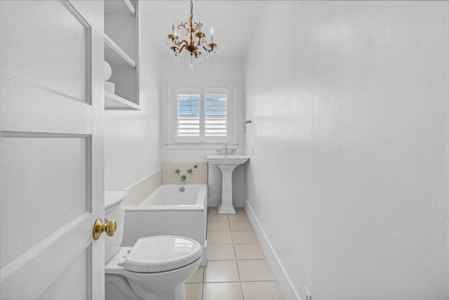 4125 Prunedale Avenue, Gilroy CA: https://media.crmls.org/mediaz/6ec19a12-0bee-435a-8db8-fe0007713f3b.jpg