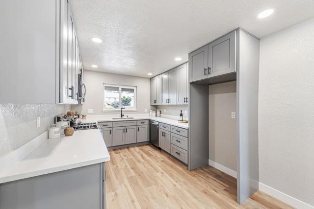4655 Paloma Avenue, San Jose CA: https://media.crmls.org/mediaz/6ec1b65d-aa35-4f9c-beb8-05bbe78bce32.jpg