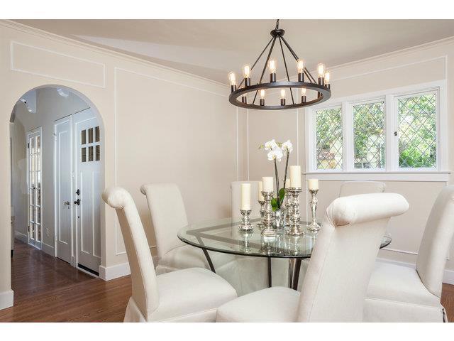 2115 Cowper Street, Palo Alto CA: https://media.crmls.org/mediaz/6ec272e2-d4d6-430f-8a1d-fae612f97a81.jpg