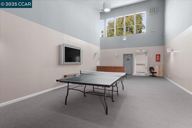 8975 Alcosta Blvd, San Ramon CA: https://media.crmls.org/mediaz/6ec3a058-819b-4e5a-9ce0-a800e19a0e11.jpg