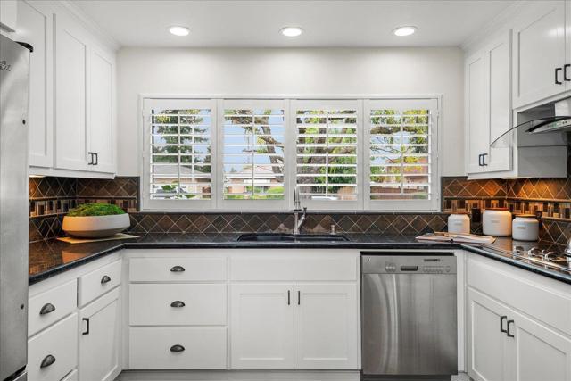 952 Fairfield Avenue, Santa Clara CA: https://media.crmls.org/mediaz/6ec3e5d2-3b28-4274-9355-c5aad720a2d5.jpg