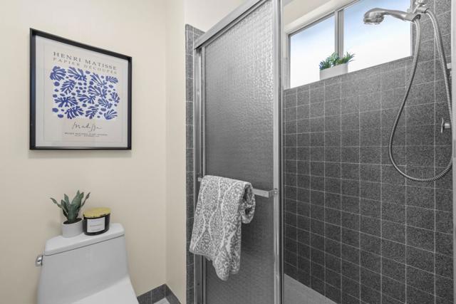 1250 Tuolumne Road, Millbrae CA: https://media.crmls.org/mediaz/6ec44c14-0b77-48bc-a662-3fd58d2d6449.jpg