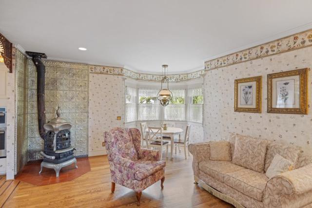 132 Forest Avenue, Pacific Grove CA: https://media.crmls.org/mediaz/6ec4ca1b-3020-49b7-aa38-0a360cba4290.jpg
