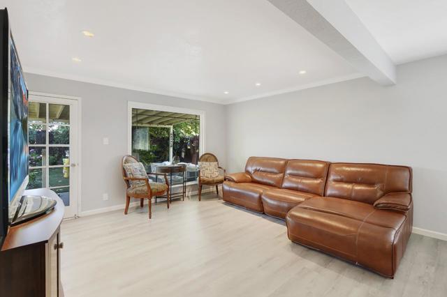 6364 Thomas Avenue, Newark CA: https://media.crmls.org/mediaz/6ec51516-2ea1-4d2d-a910-d5fb5ff3524d.jpg