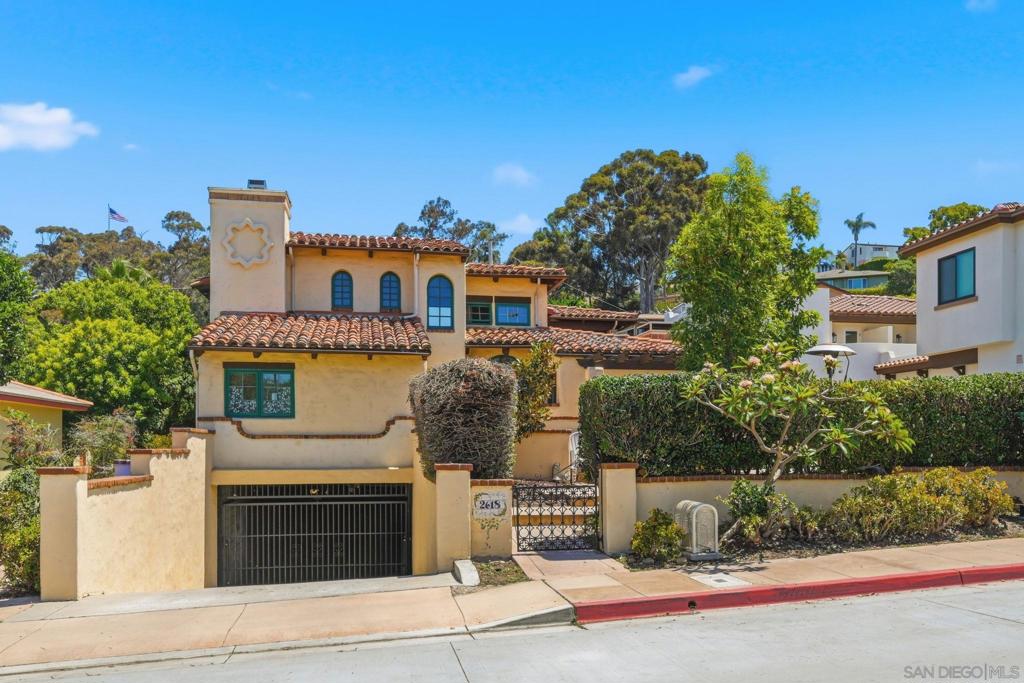 2618 Juan St #2