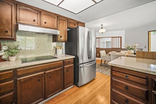 10 Wyndemere Vale, Monterey CA: https://media.crmls.org/mediaz/6ec6314a-6bc2-4274-9a3a-5cc4c0b77e56.jpg