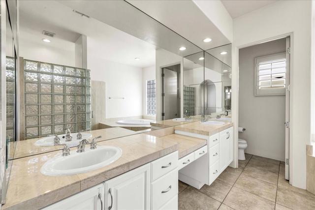 14 Collegiate Circle, Rancho Mirage CA: https://media.crmls.org/mediaz/6ec74b3a-0c2c-43d9-969a-01914d23322c.jpg