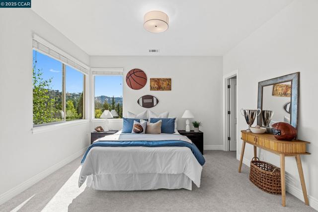 21 Monte Crest Ct., Walnut Creek CA: https://media.crmls.org/mediaz/6ec7e63d-f902-4ac9-bd14-d90f098bf838.jpg