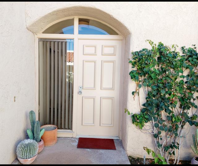 45885 Algonquin Circle, Indian Wells CA: https://media.crmls.org/mediaz/6ec80bf2-168e-4de7-8144-0c7296a80bb8.jpg