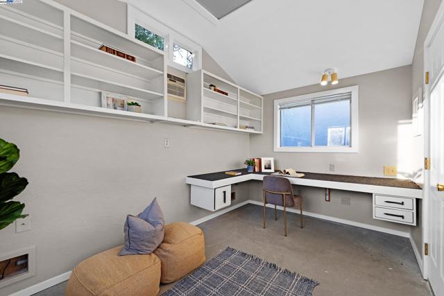 613 Joyce St, Livermore CA: https://media.crmls.org/mediaz/6ec84cb7-f86a-4815-ba3c-b87098a98544.jpg