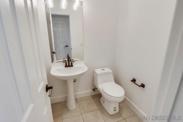 1765 Via Capri, Chula Vista CA: https://media.crmls.org/mediaz/6ec8bcf9-23e9-4695-8f42-a91b4db19279.jpg