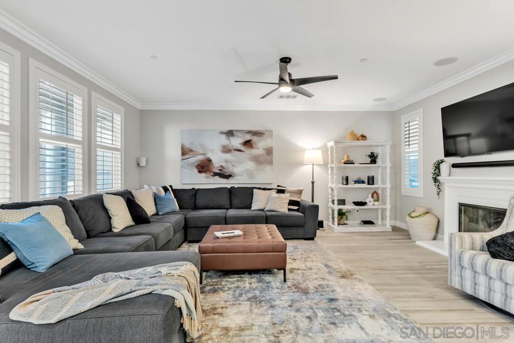 MLS #250043023SD image #11