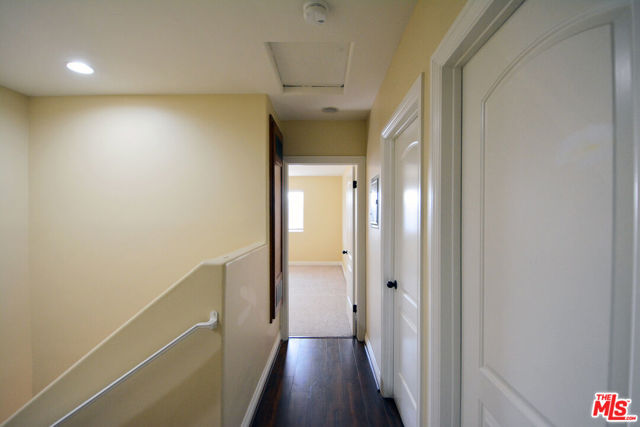 1434 Ricardo St, Los Angeles CA: https://media.crmls.org/mediaz/6ec9697c-49a5-4c0c-b906-cf60e4662528.jpg