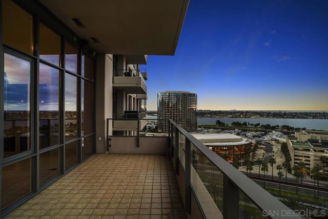 550 Front Street, San Diego, California 92101, 2 Bedrooms Bedrooms, ,2 BathroomsBathrooms,Condominium,For Sale,Front Street,250018930SD