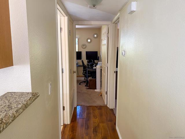 Image 8 of 17 For 2616 Alpine Blvd 7