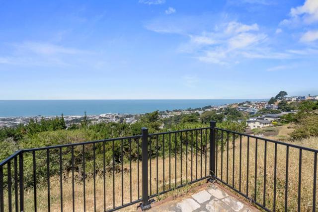 278 Beachview Avenue, Pacifica CA: https://media.crmls.org/mediaz/6ecb4304-d9cd-45bd-81ec-f181c829c153.jpg