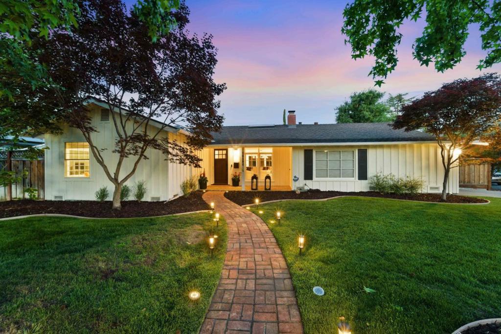 16180 Jasmine Way