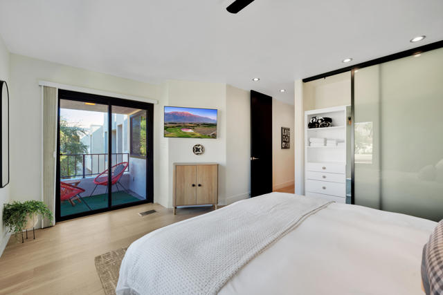 45451 Lupine Lane, Palm Desert CA: https://media.crmls.org/mediaz/6ecc0b32-b8be-4229-9b70-5fb7c82d4f13.jpg