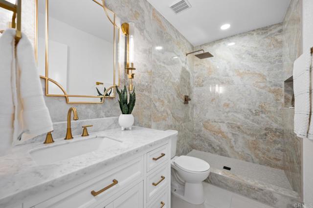 Detail Gallery Image 15 of 29 For 1014 Plover Way, Oceanside,  CA 92057 - 2 Beds | 2 Baths