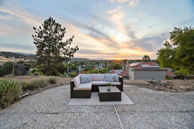 6238 Valroy Drive, San Jose CA: https://media.crmls.org/mediaz/6ecd23e2-a9c2-454d-a158-2fa1cd9cc785.jpg