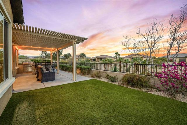 72 Barolo, Rancho Mirage CA: https://media.crmls.org/mediaz/6ecdbaf4-2e51-439d-a925-3b92103e3560.jpg