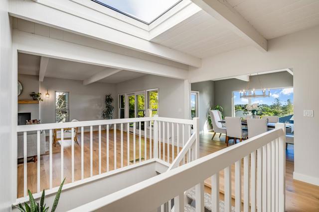 207 Driftwood Court, Aptos CA: https://media.crmls.org/mediaz/6ece1bac-0f65-47eb-afb0-3641a782ab1f.jpg