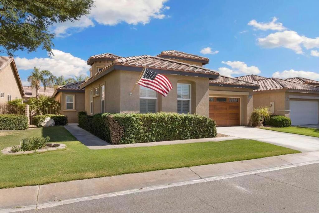 82770 Matthau Drive