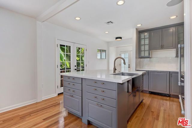 8978 Norma Place, West Hollywood CA: https://media.crmls.org/mediaz/6ece8274-72cf-4331-8978-a9d432b24611.jpg