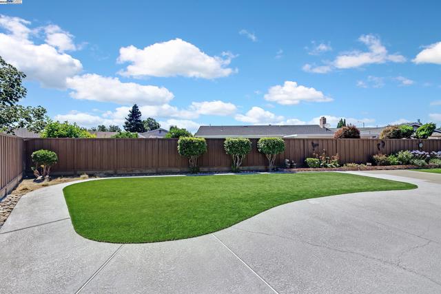2611 Quail Ct., Union City CA: https://media.crmls.org/mediaz/6ed08226-44e4-46af-88ce-ede528fa77b7.jpg