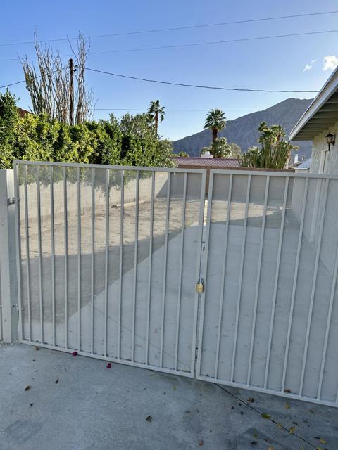 Image 10 of 12 For 53548 Avenida Vallejo