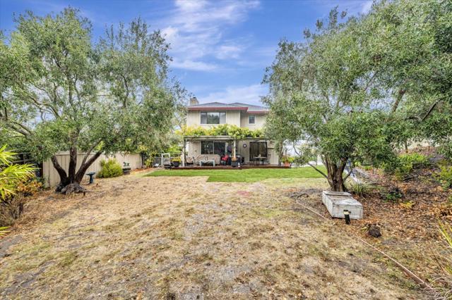 4 Harris Hill Drive, Novato CA: https://media.crmls.org/mediaz/6ed1eac6-91c1-46d9-8bcf-7756919da1b8.jpg