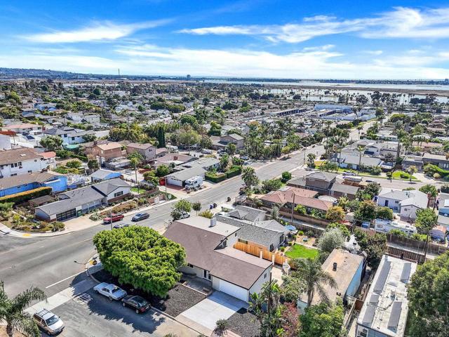 4542 Milton Street, San Diego CA: https://media.crmls.org/mediaz/6ed2579a-400a-49eb-b8be-abf745e5d677.jpg
