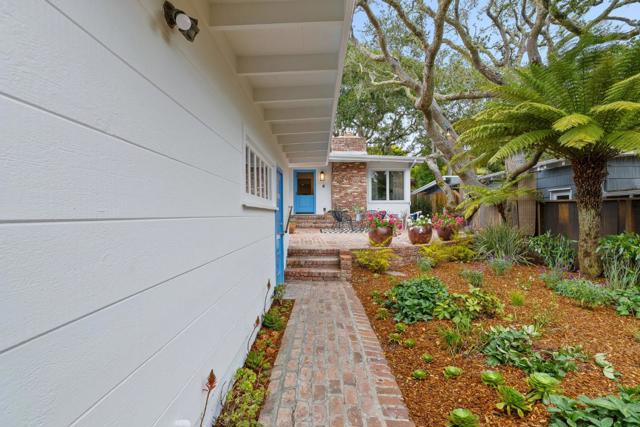 0 Santa Fe 4 SE of Ocean Avenue, Carmel CA: https://media.crmls.org/mediaz/6ed26014-fc1a-4485-b21e-486d64a3d578.jpg