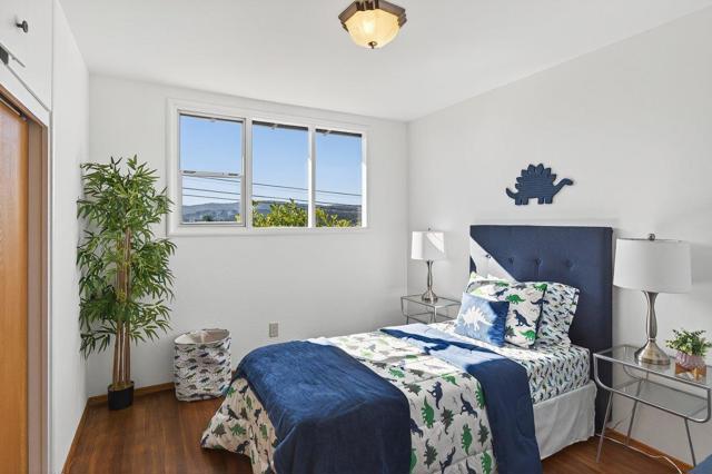 725 Palm Avenue, South San Francisco CA: https://media.crmls.org/mediaz/6ed2e5e2-c332-46f7-8d28-1dc47c7b7764.jpg